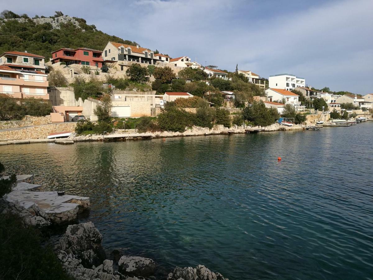 Apartman Vitanov Vinišće Kültér fotó